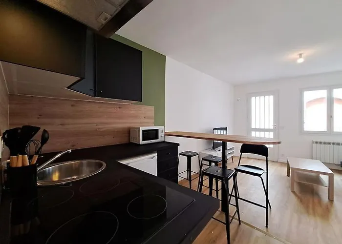 Milan - Au Milieu Des Maisons De Champagne Lägenhet *